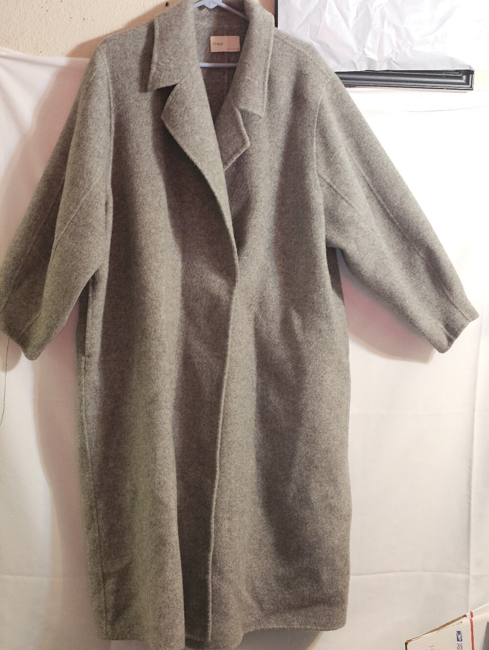 NAP Loungewear oversized wool-alpaca blend coat in silver grey. Size M - Picture 5 of 11